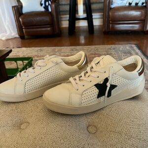 Vintage Havana kicks!